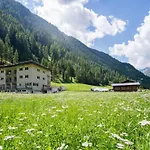 In Zwieselstein Comfort 61m² Apartamento Sölden